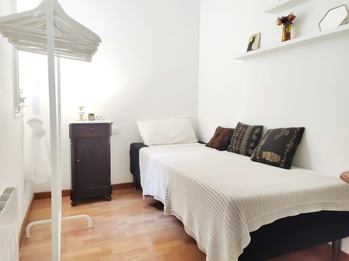 Room in a 2-person shared flat in Barcelona · 2