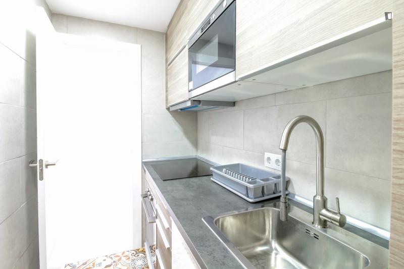 Furnished 4-bedroom flat in L'Hospitalet · 3
