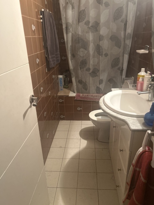 Habitación en piso compartido de 5 personas en Barcelona · 3