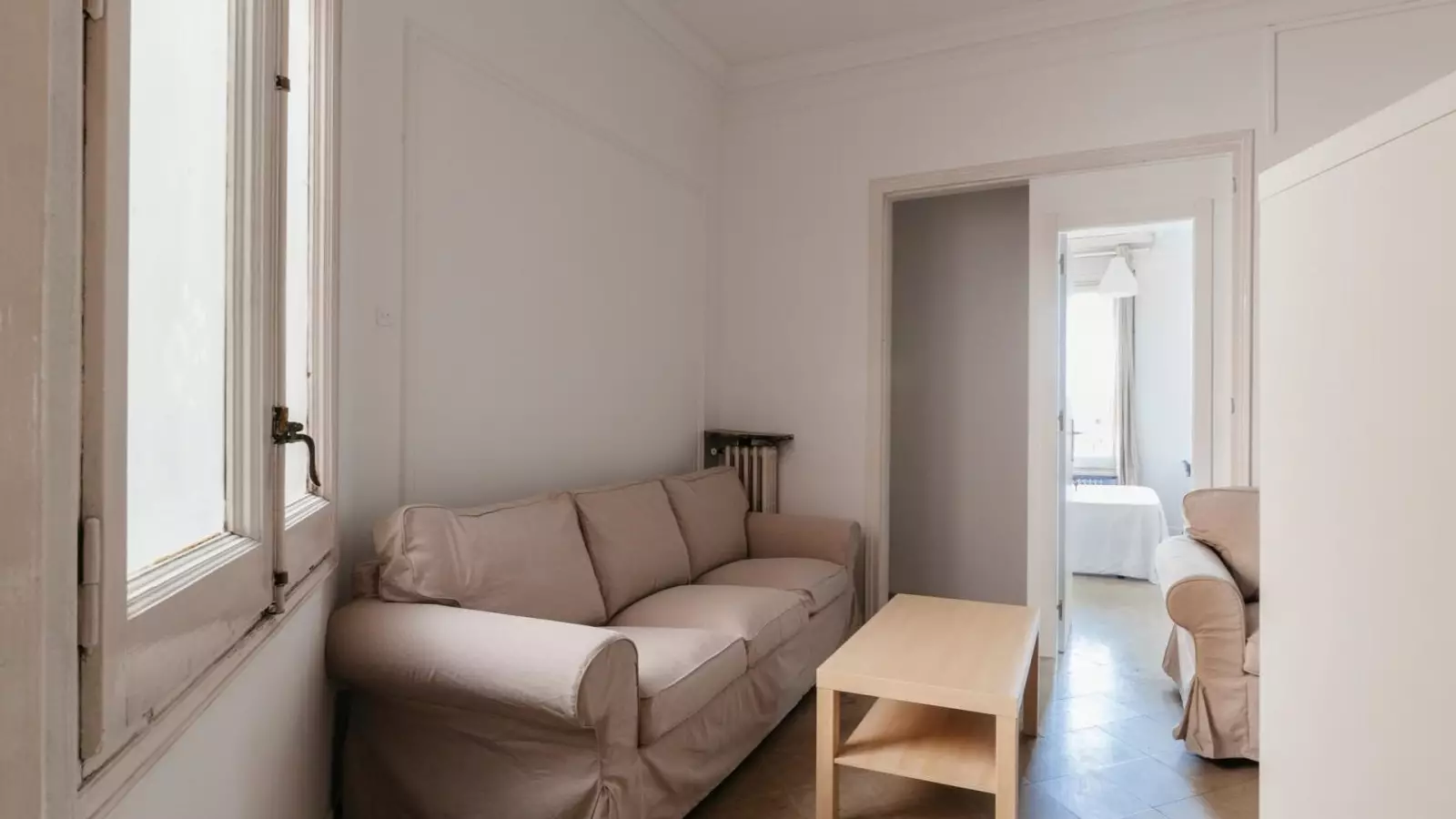 Furnished room in a shared flat in Sarrià–Sant Gervasi · 4