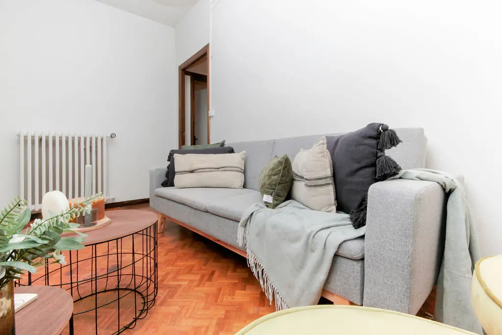 Habitación amueblada en piso compartido en Sarrià–Sant Gervasi · 2