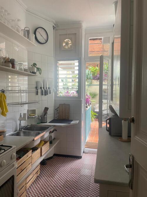 Room in a 2-person shared flat in Gràcia · 4