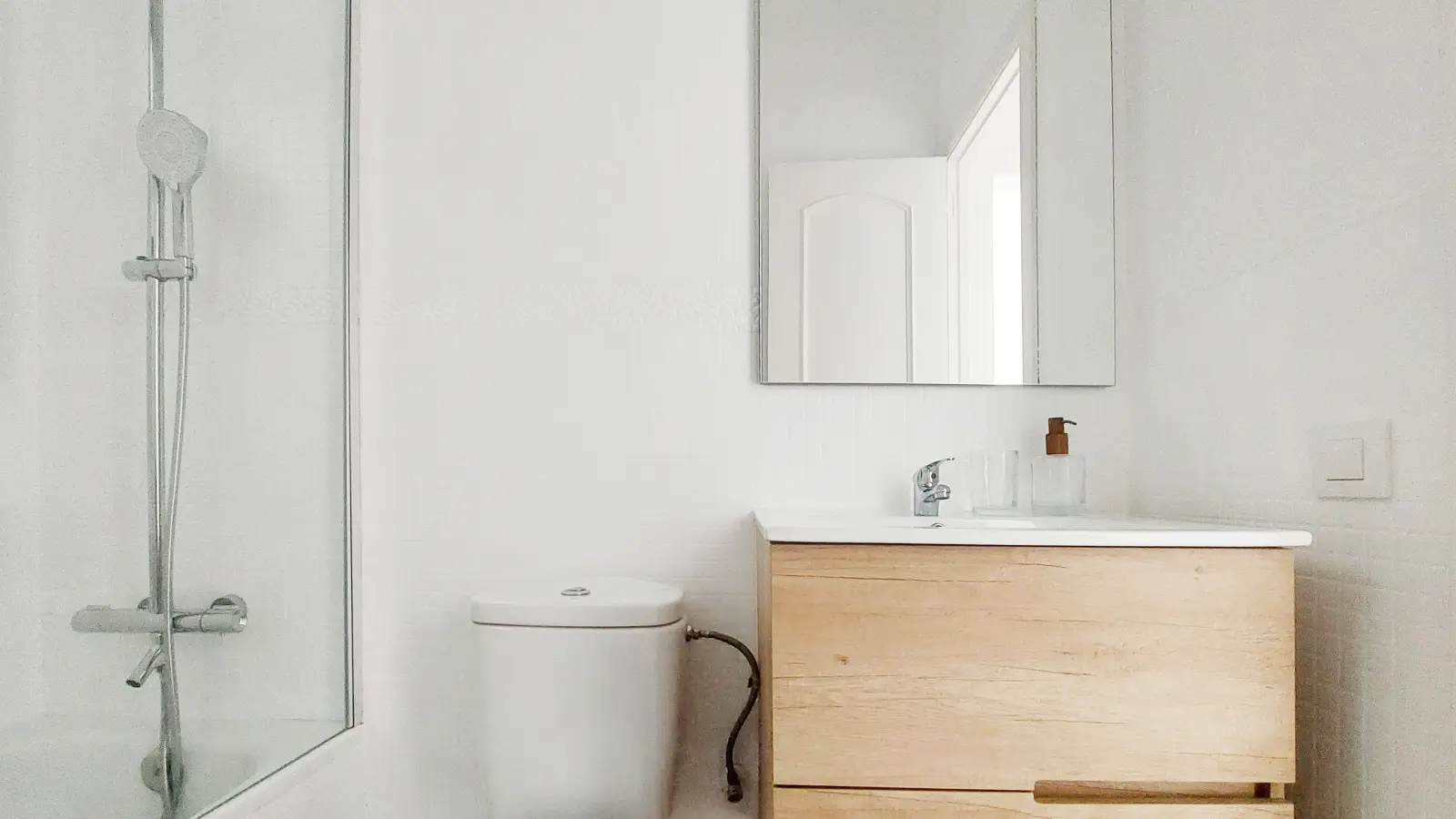 Furnished 3-bedroom flat in Eixample, 78 m² · 2