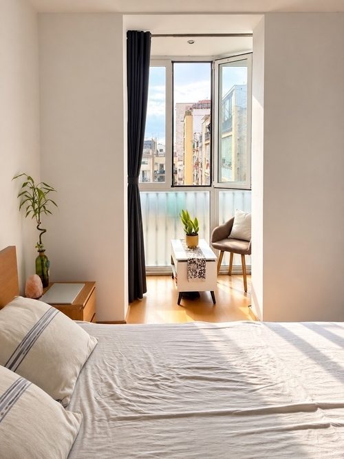 Room in a 4-person shared flat in Eixample · 2