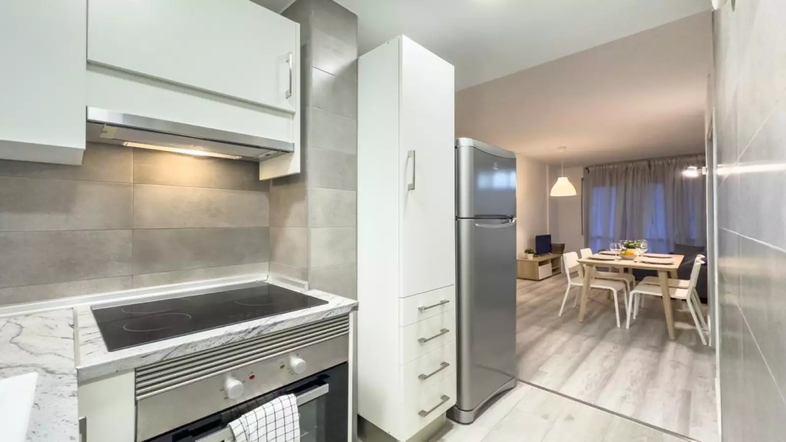 Furnished 3-bedroom flat in Les Corts, 75 m² · 3