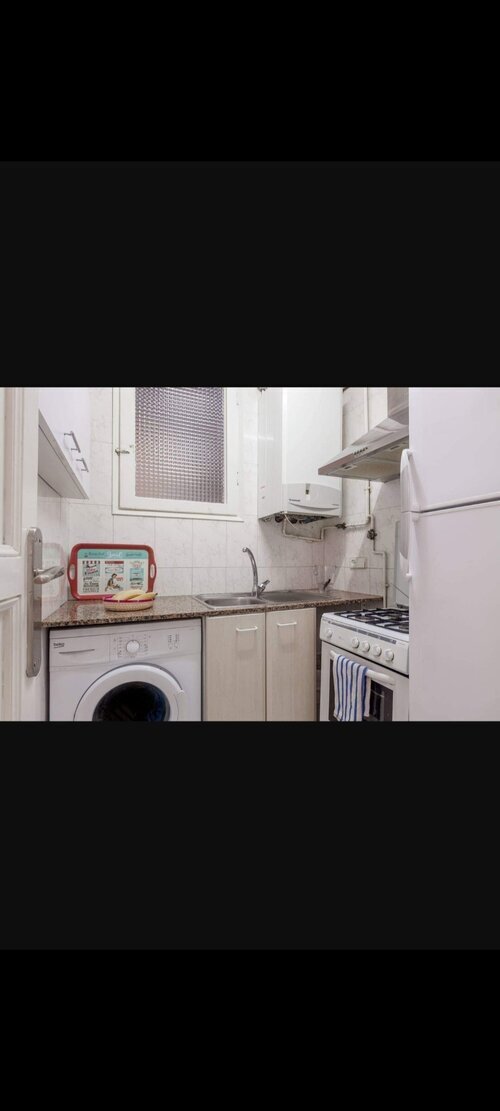 Habitación en piso compartido de 3 personas en Eixample · 2
