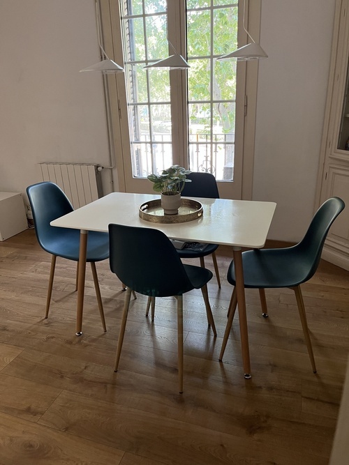 Room in a 3-person shared flat in Eixample · 3