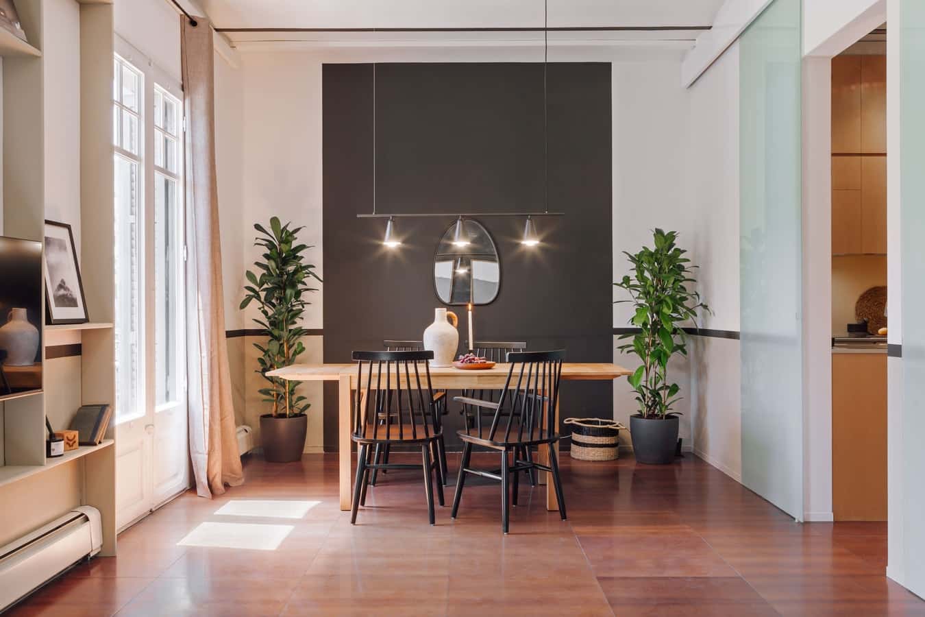 Furnished 2-bedroom flat in Eixample, 90 m² · 3