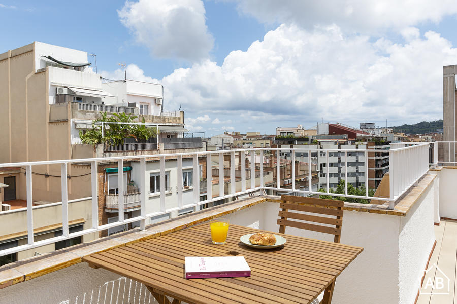Furnished 3-bedroom flat in Eixample, 68 m² · 2