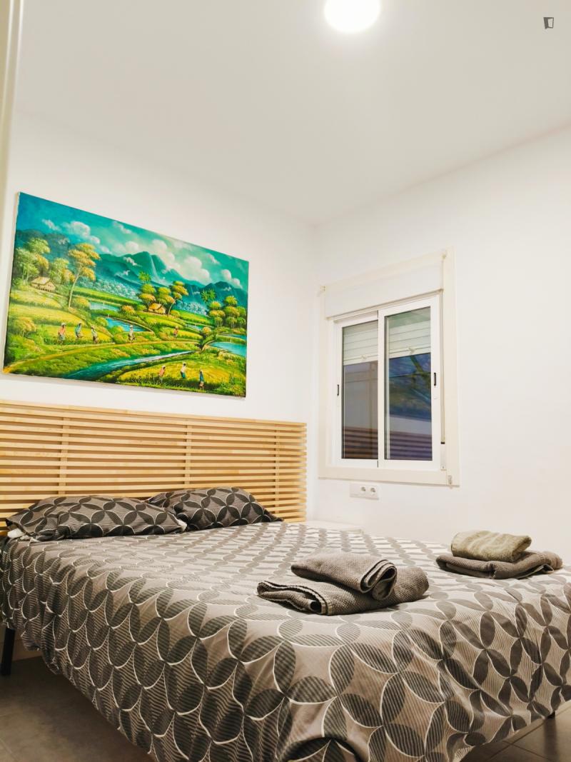 Furnished 2-bedroom flat in Nou Barris · 3