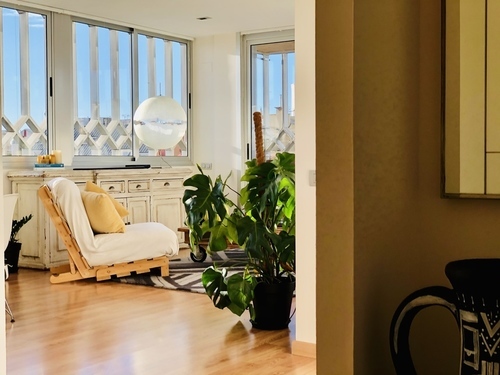 Room in a 3-person shared flat in Gràcia · 2