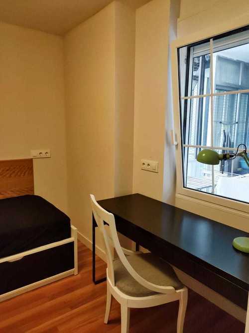 Room in a 3-person shared flat in Sants-Montjuïc · 2