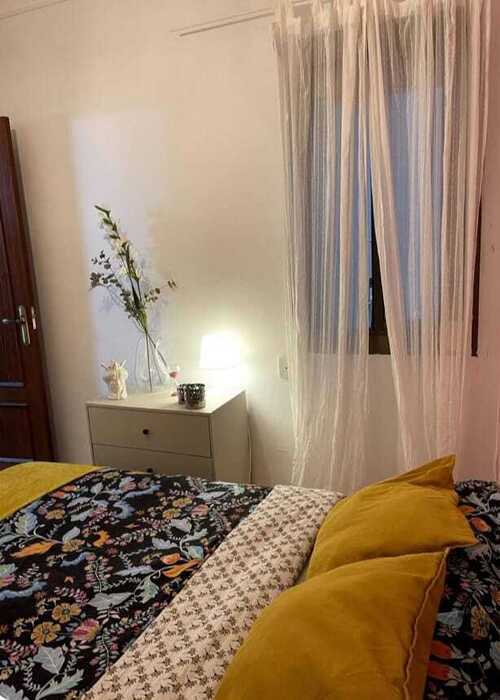Room in a 3-person shared flat in Eixample · 2