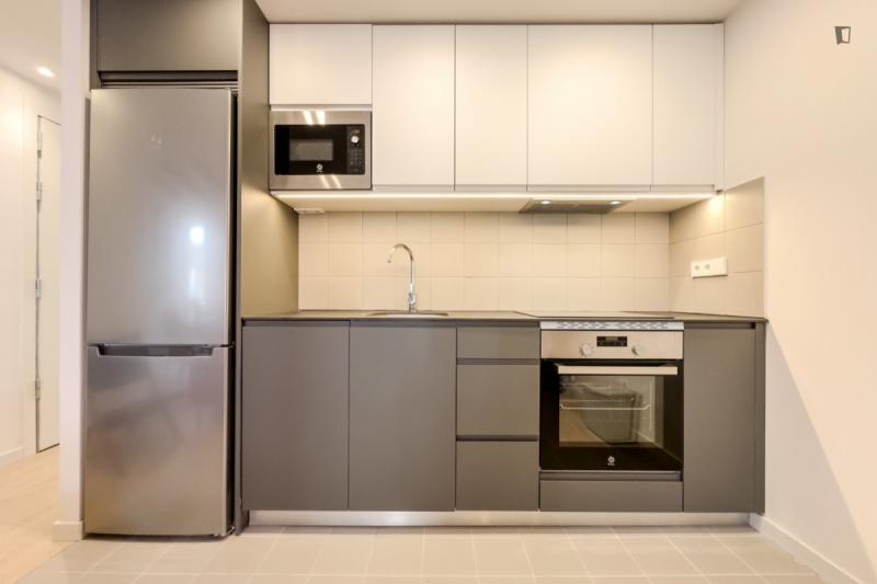 Furnished 2-bedroom flat in Sants-Montjuïc · 2