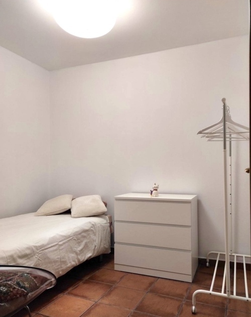 Habitación en piso compartido de 3 personas en Ciutat Vella · 3
