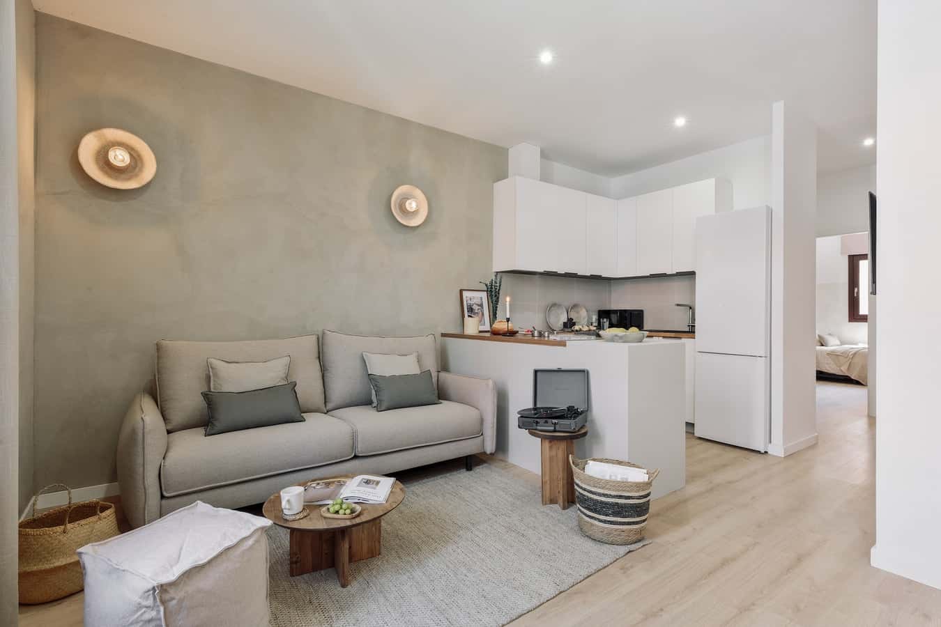 Furnished 2-bedroom flat in Eixample, 67 m² · 3