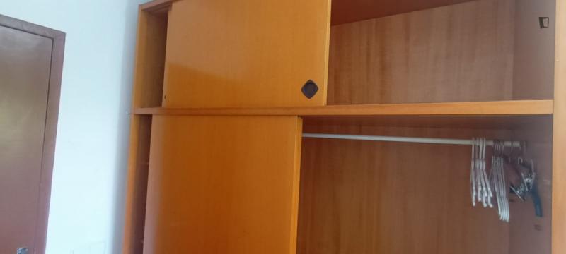 Furnished room in a 2-person shared flat in Sant Martí · 3