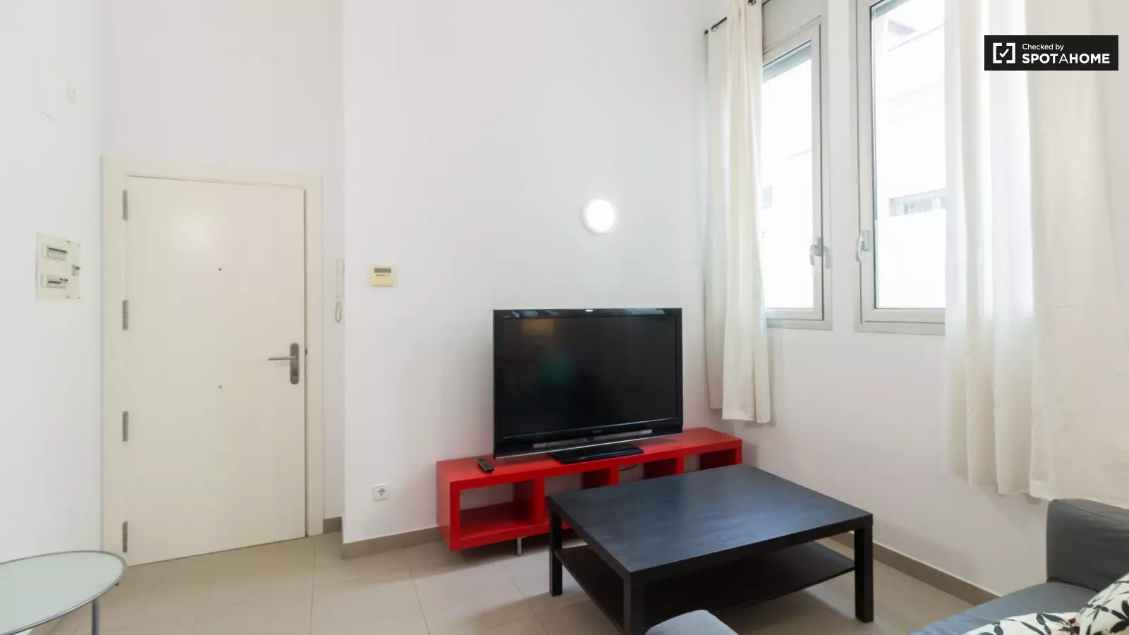 Furnished 1-bedroom flat in Gràcia, 55 m² · 2