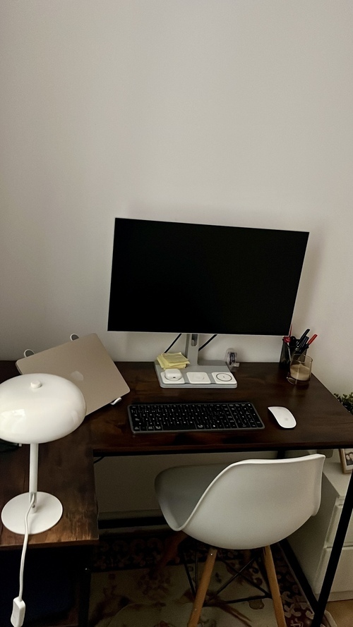 Room in a 4-person shared flat in Les Corts · 2