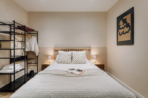 Room in a 2-person shared flat in Gràcia · 2