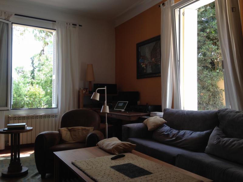 Habitación amueblada en piso compartido de 4 personas en Sarrià–Sant Gervasi · 3