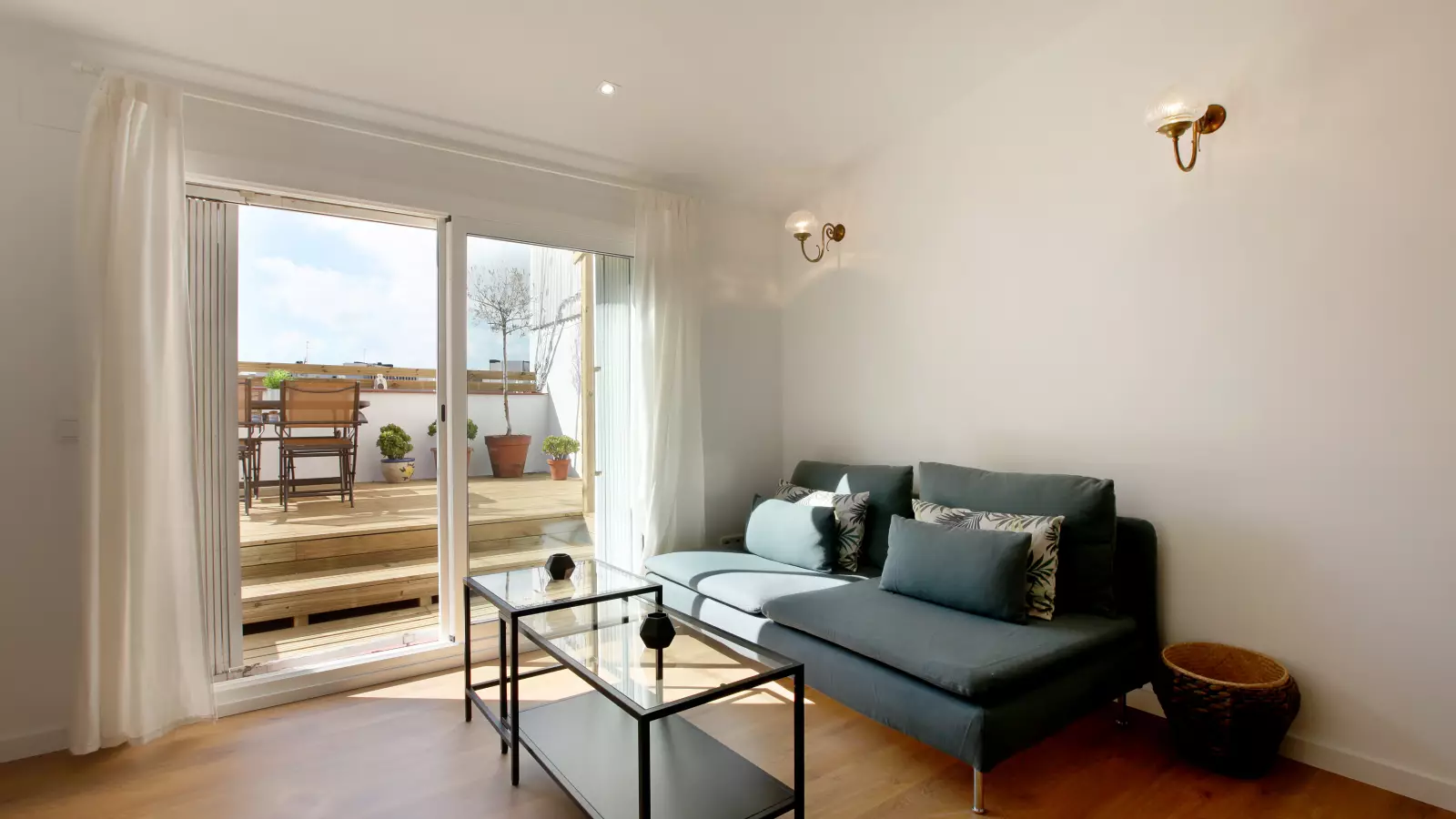 Furnished 2-bedroom flat in Sants-Montjuïc, 45 m² · 2