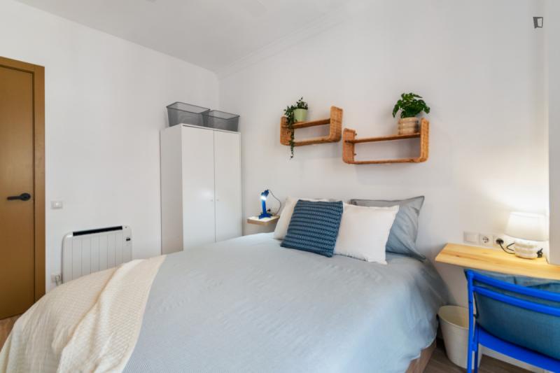 Furnished room in a 4-person shared flat in Sant Andreu · 3