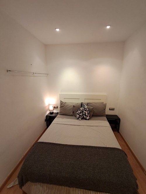 Room in a 3-person shared flat in Eixample · 2