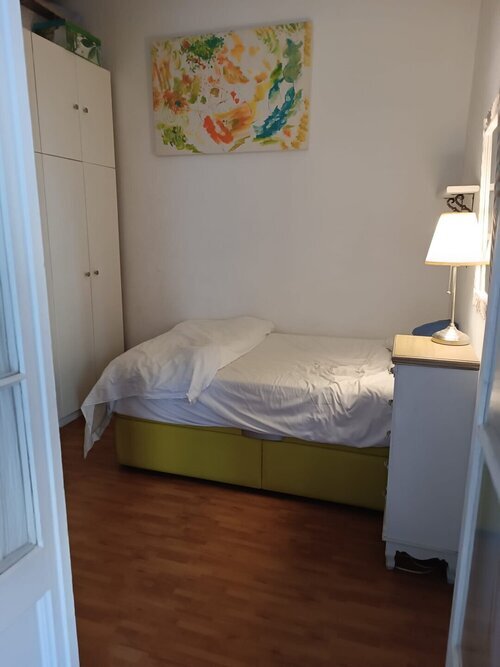 Room in a 3-person shared flat in Barcelona · 3