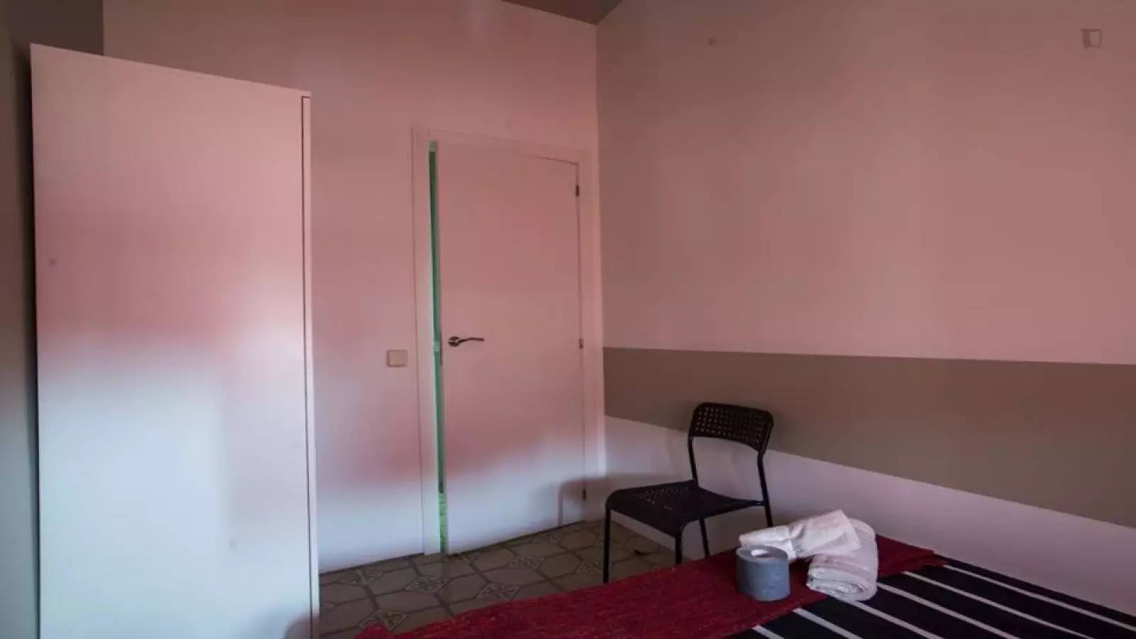 Habitación amueblada en piso compartido en Sarrià–Sant Gervasi · 2