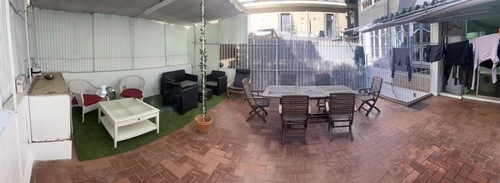 Room in a 3-person shared flat in Eixample · 3