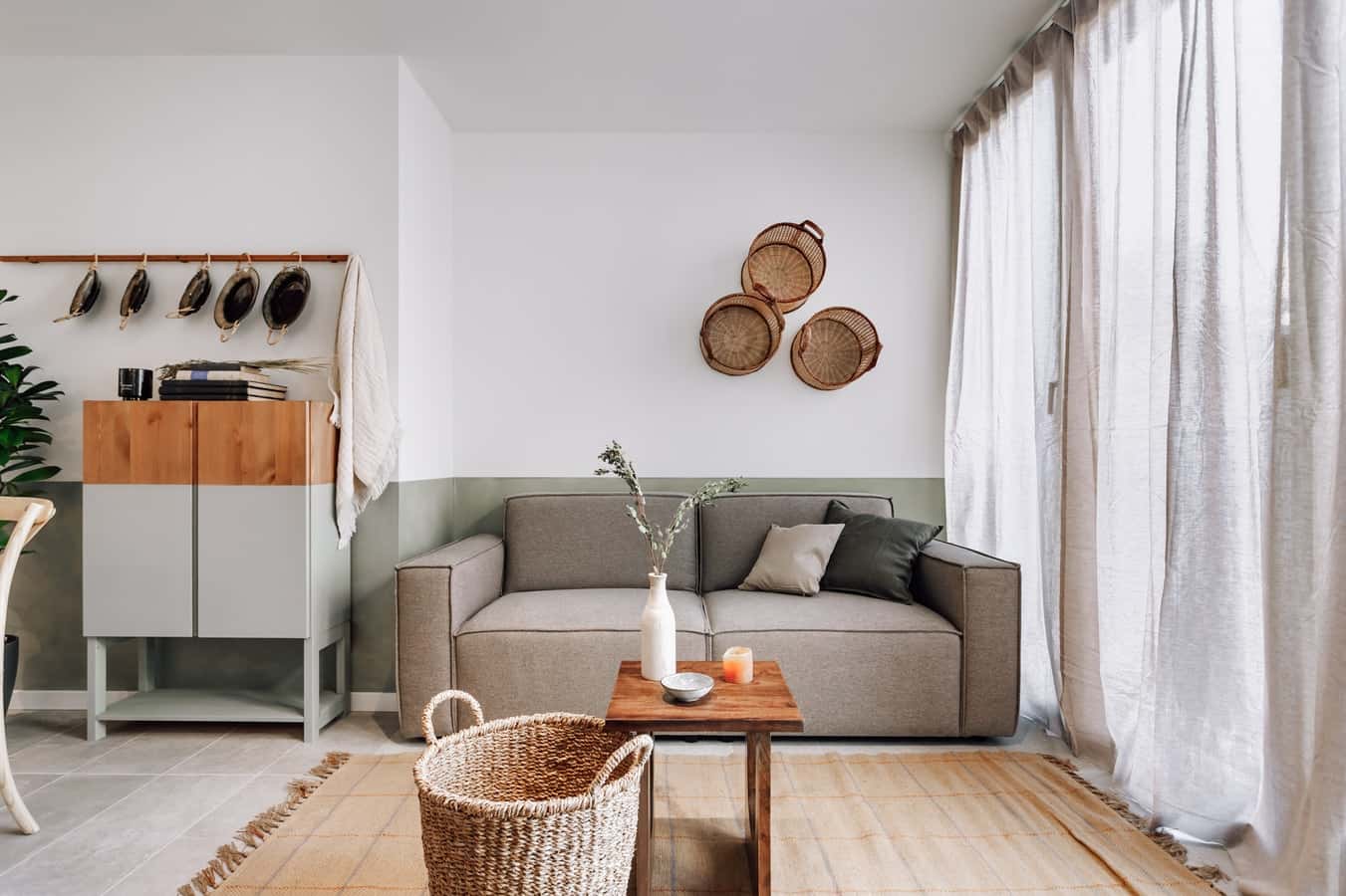 Furnished 2-bedroom flat in Eixample, 66 m² · 2