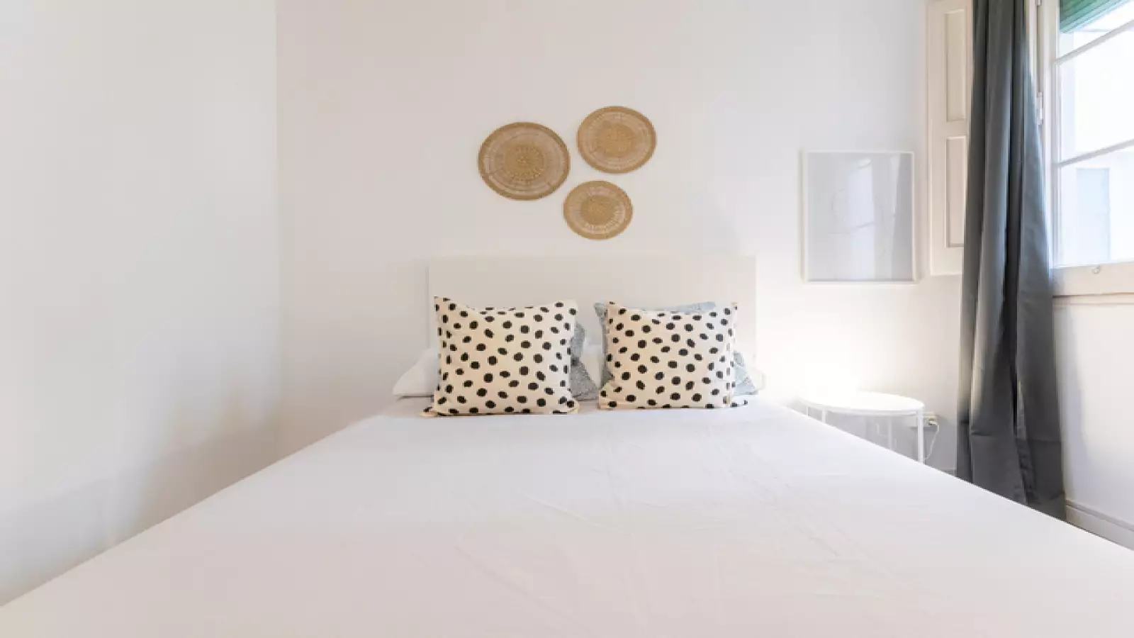 Furnished room in a 8-person shared flat in Gràcia · 2