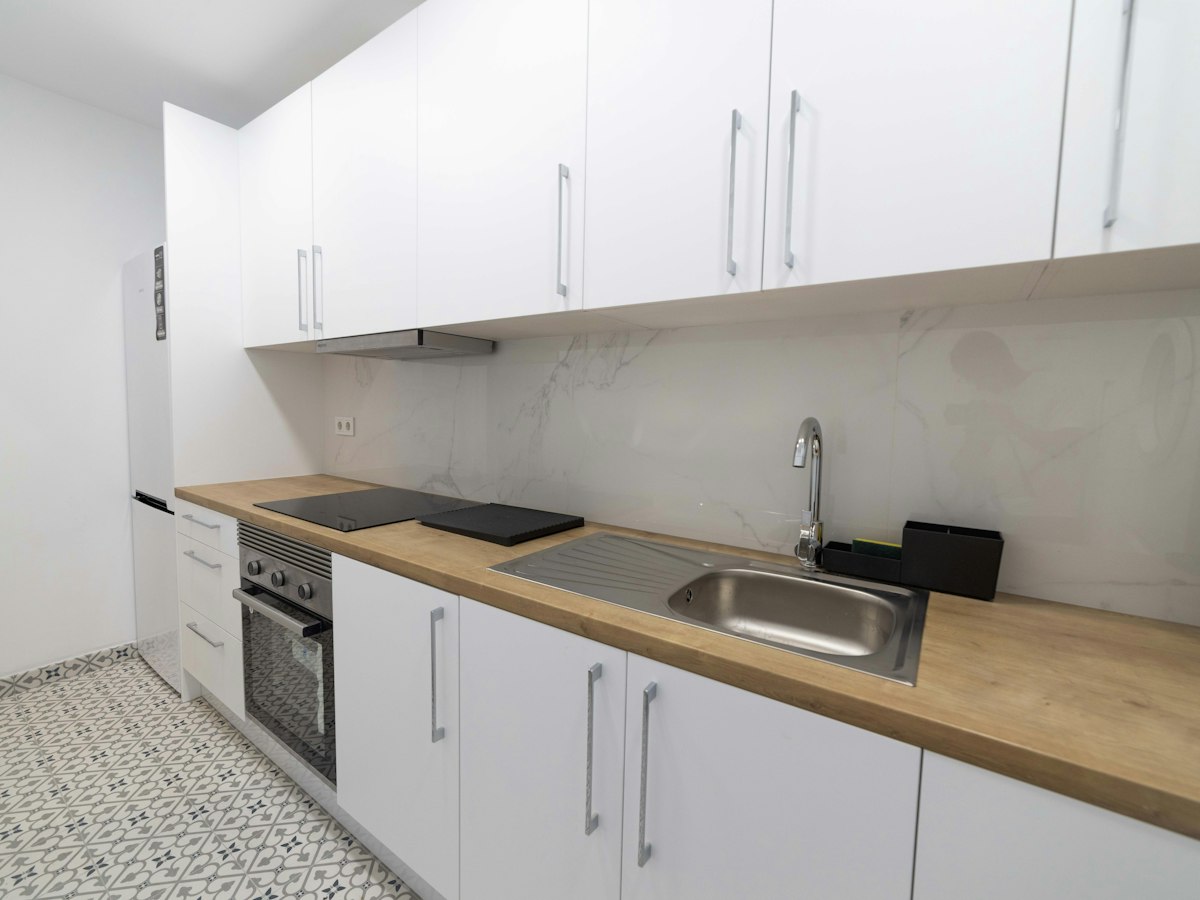 Habitación amueblada en piso compartido de 10 personas en Sants-Montjuïc · 4