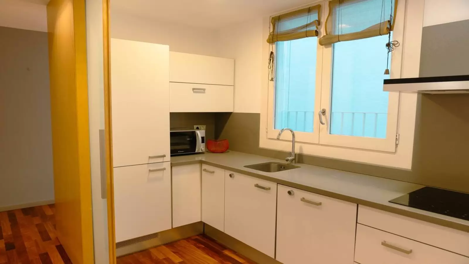 Furnished 2-bedroom flat in Eixample · 2