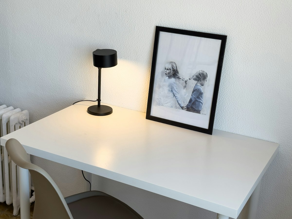 Furnished room in a 11-person shared flat in Sants-Montjuïc · 3