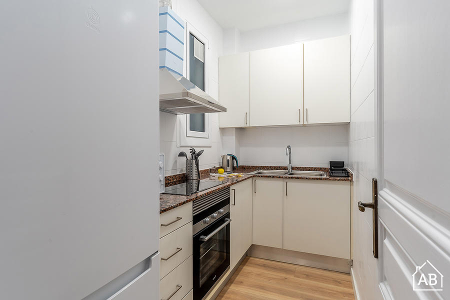 Furnished 3-bedroom flat in Sants-Montjuïc, 75 m² · 4