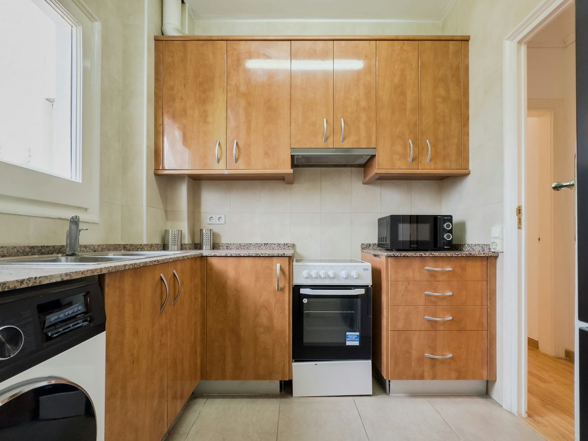 Furnished room in a 3-person shared flat in L'Hospitalet · 4