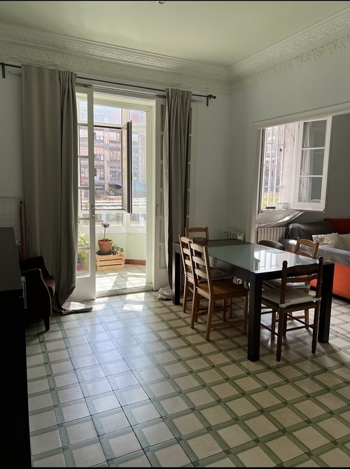 Habitación en piso compartido de 4 personas en Eixample · 3