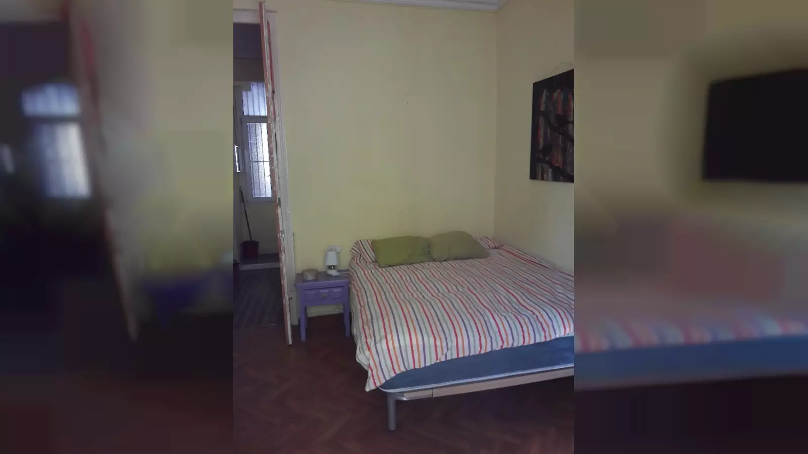 Habitación amueblada en piso compartido de 4 personas en Eixample · 4