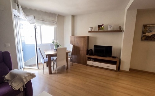 Room in a shared flat in Sants-Montjuïc · 4