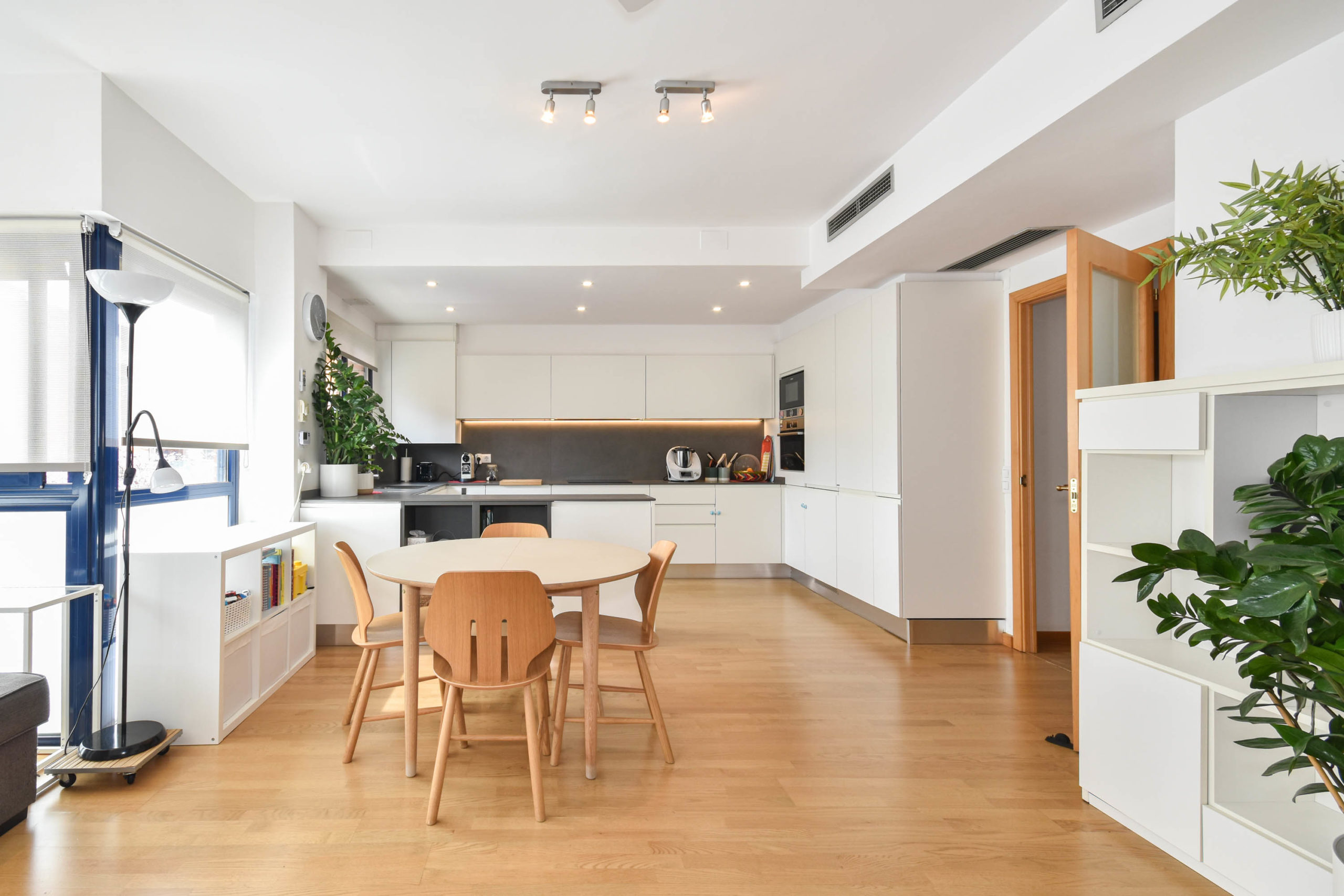 2-bedroom flat in Esplugues, 105 m² · 2