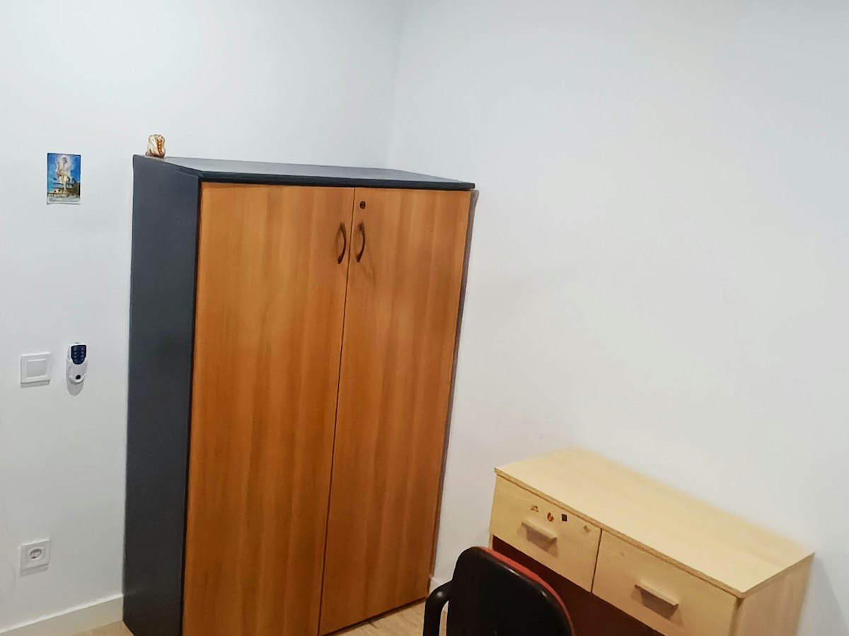 Furnished room in a 4-person shared flat in L'Hospitalet · 4