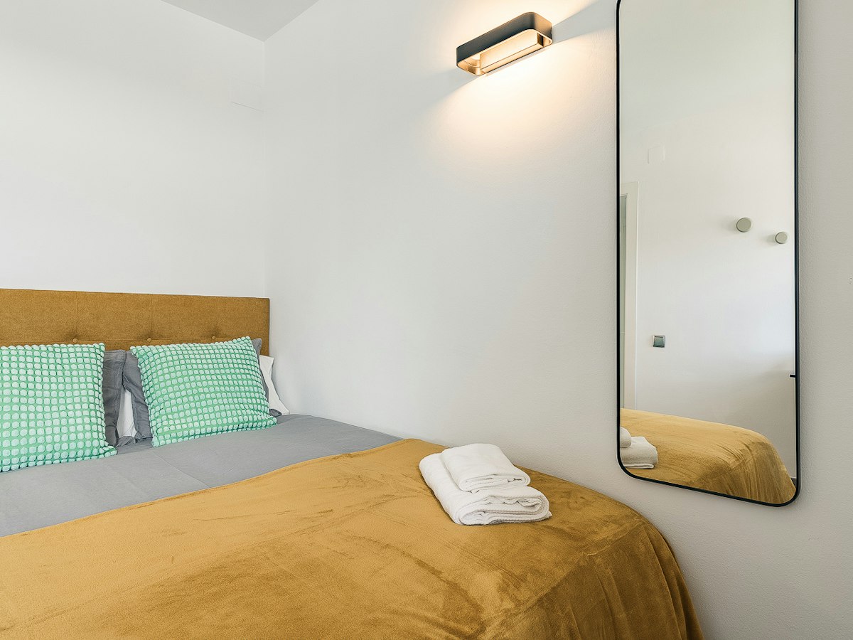 Furnished room in a 5-person shared flat in Sant Cugat · 4