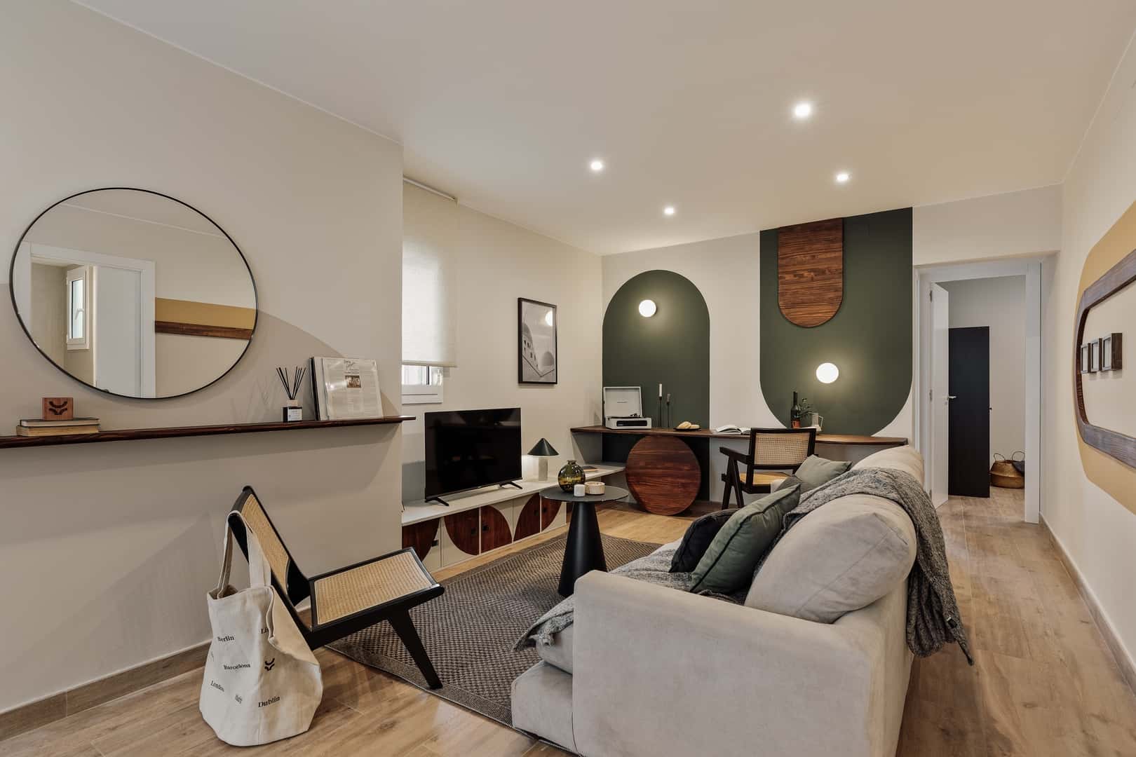 Furnished 2-bedroom flat in Eixample, 65 m² · 2