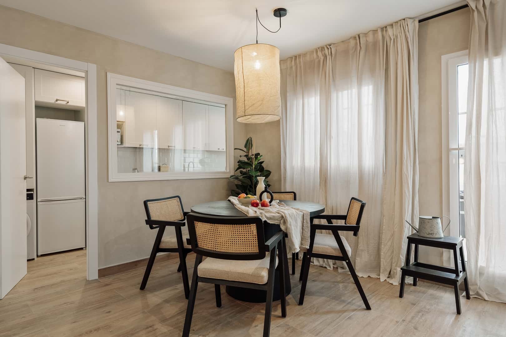 Furnished 2-bedroom flat in Eixample, 65 m² · 3