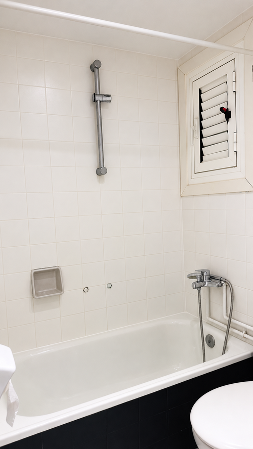 Habitación en piso compartido de 3 personas en Sants-Montjuïc · 3
