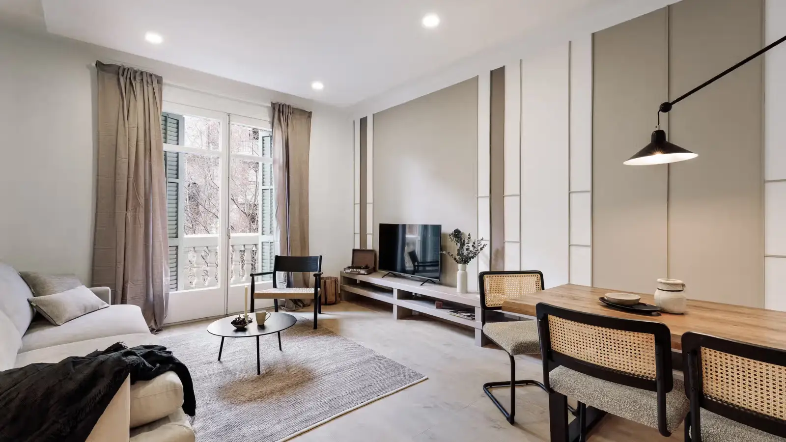Furnished 3-bedroom flat in Eixample, 95 m² · 2