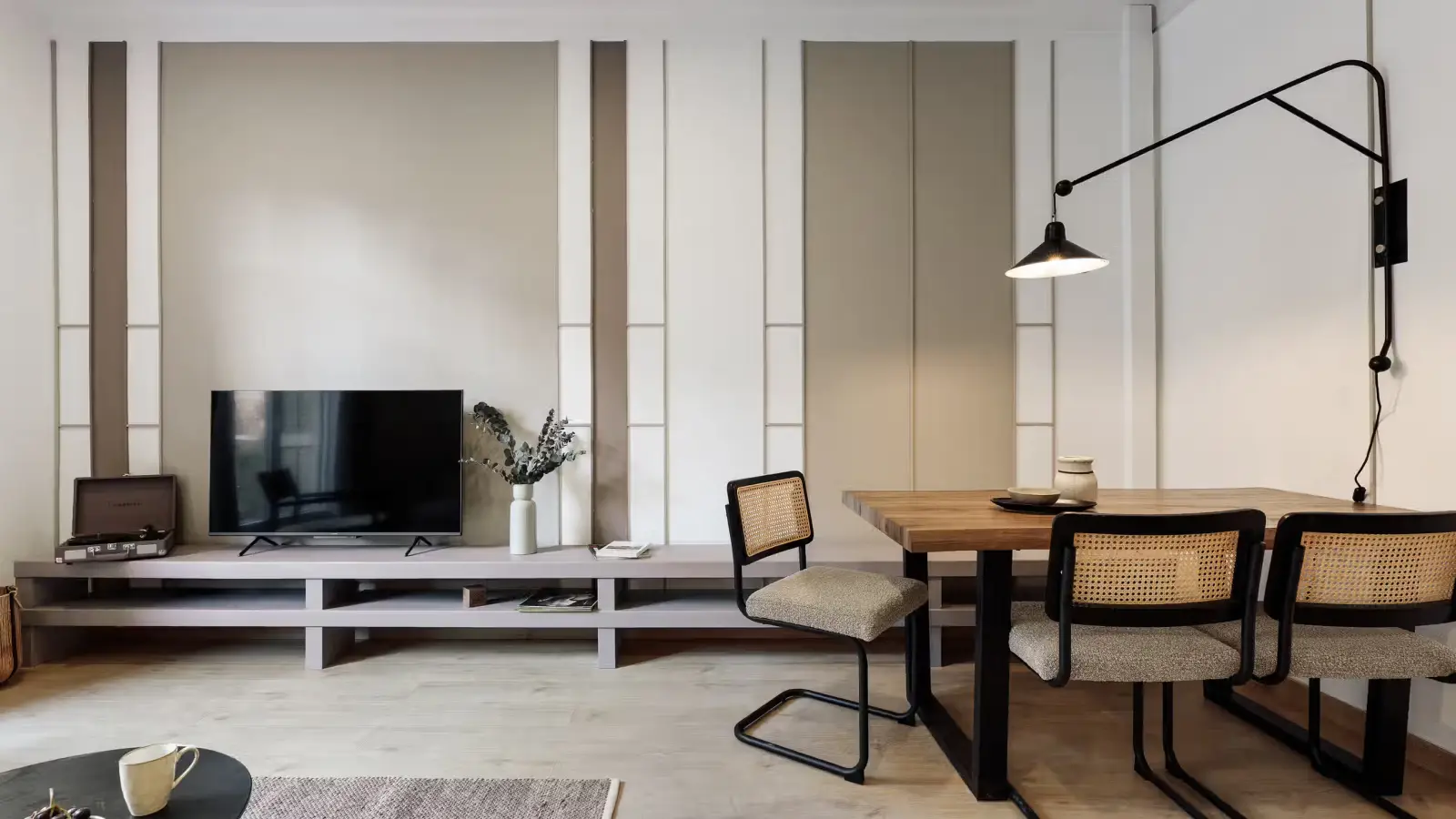 Furnished 3-bedroom flat in Eixample, 95 m² · 3