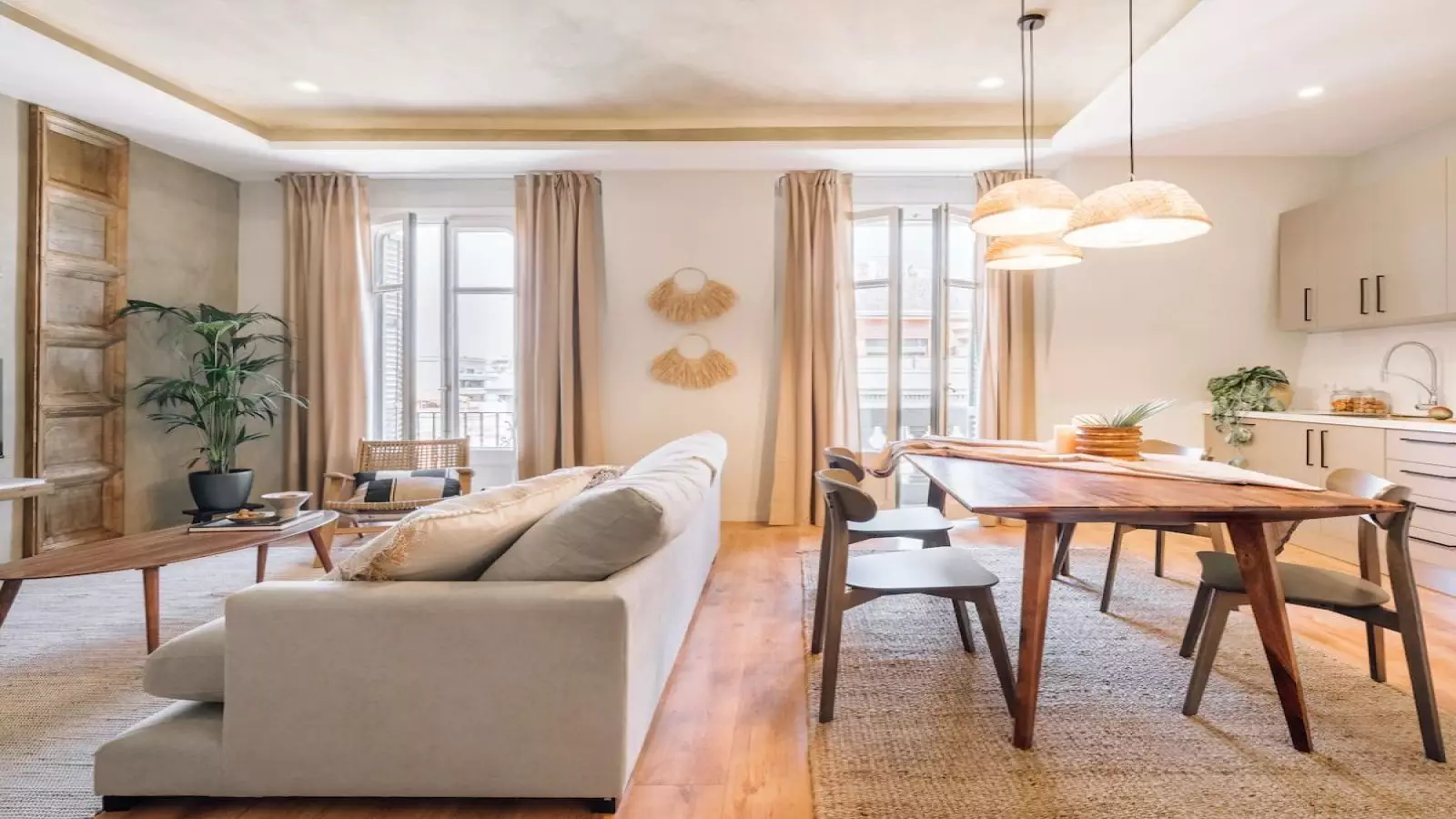 Furnished 1-bedroom flat in Eixample, 60 m² · 3